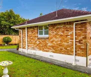 2-Bedrooms in Panmure - Photo 4