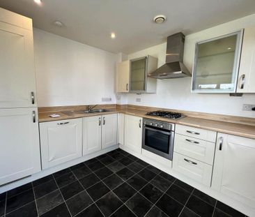 2 bedroom flat to rent - Photo 3