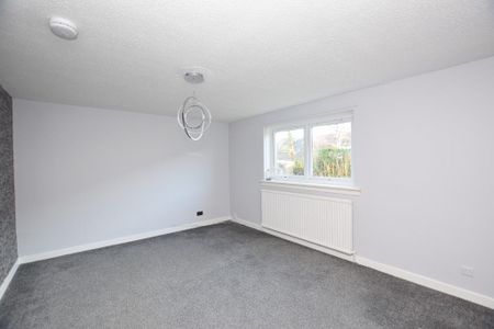 2 bedroom semi-detached house to rent - Photo 4