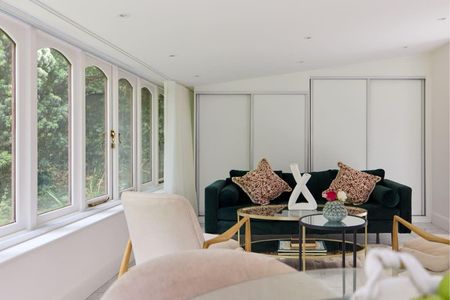 Avenue Road - Photo 5