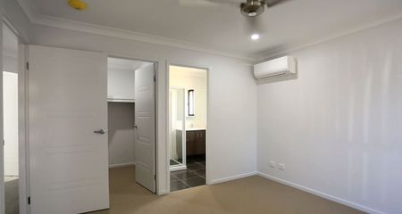 BEAUTIFUL 4 BEDROOM FAMILY HOME - Photo 2