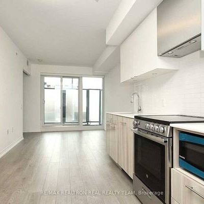 Dundas St E & Jarvis St Luxurious 1Bdrm +Den Near Eaton Centre - Photo 4