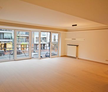 Centraal gelegen ruim appartement vlak bij het stadhuis van Knokke - Photo 6