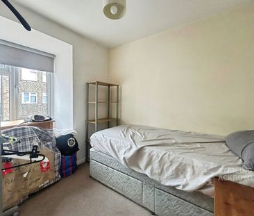 Drummond Road, Guildford, Surrey, GU1 4NT - Photo 4
