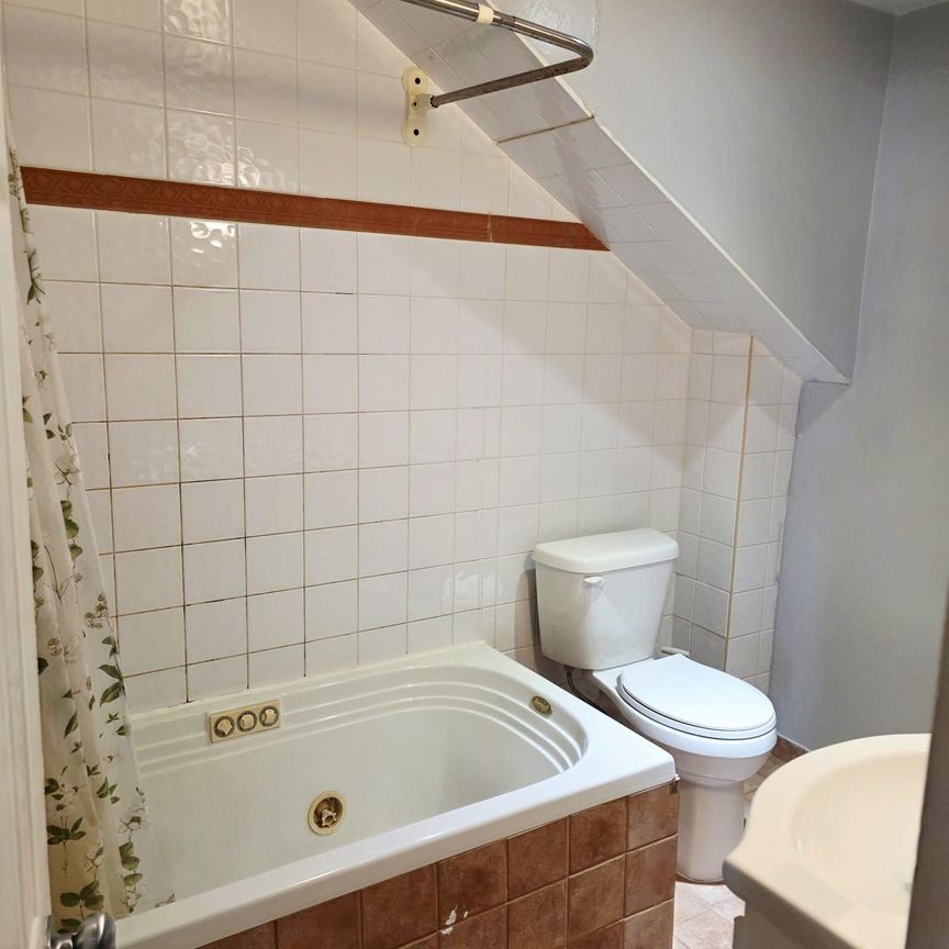 For Lease - 339 -Unit1 Ranee Avenue, Toronto, Ontario - Photo 1