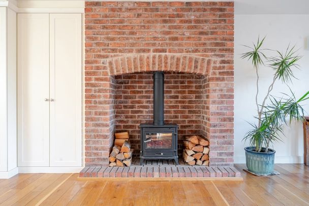 4 bedroom detached house to rent - Photo 1