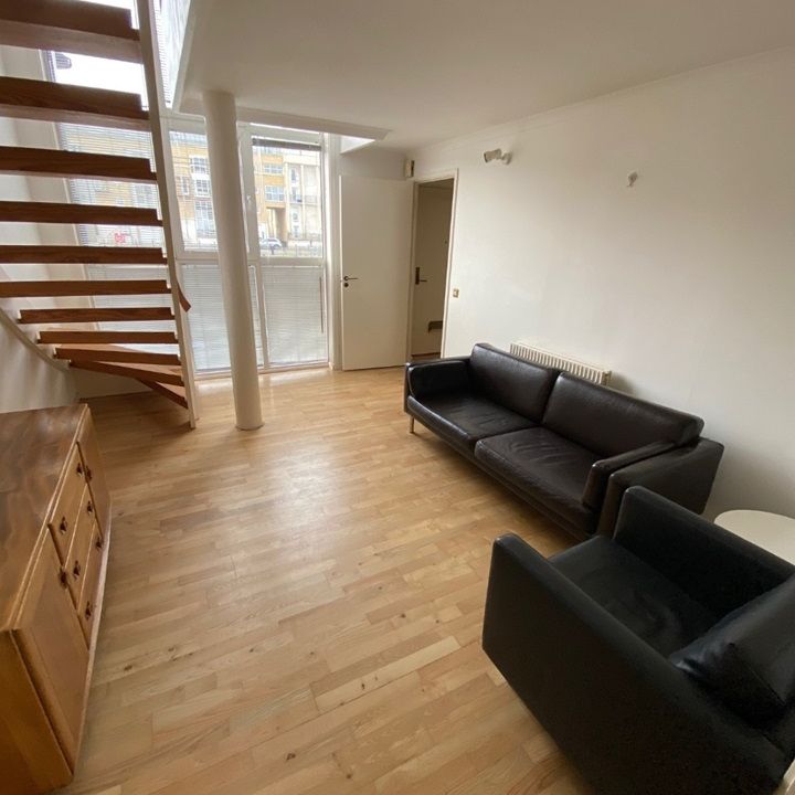 2 Bed Terraced House, Princes Court, SE16 - Photo 1