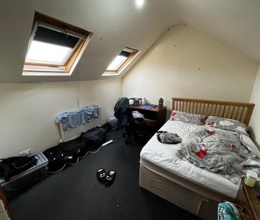 4 bedroom terraced house to rent - Photo 4