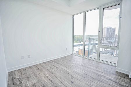 For Lease - 220 Missinnihe Way Unit# 805, Mississauga, Ontario - Photo 3