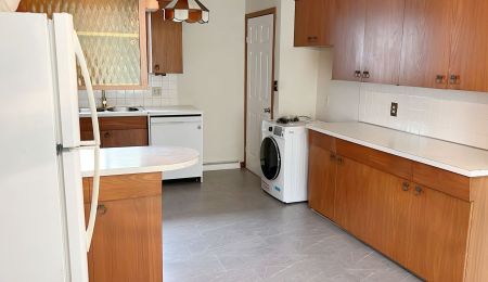 For Lease - 6725 Crawford Street, Niagara Falls, Ontario - Photo 3