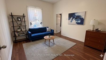 For Lease - 650 Oxford Street, London East, Ontario - Photo 5