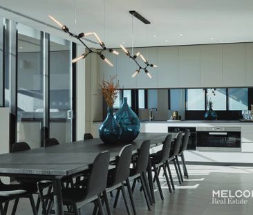 ARCITECHTURAL ICON - UNFURNISHED WITH WHITEGOODS INCLUDED - Photo 4