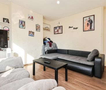 2 bedroom property to rent - Photo 3