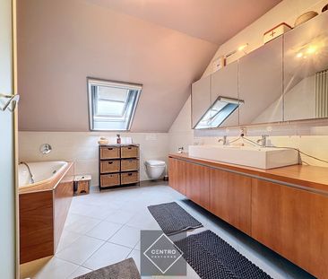 Instapklare VILLA met 2/3 slpkms, dressing, badkamer en garage met ... - Photo 3