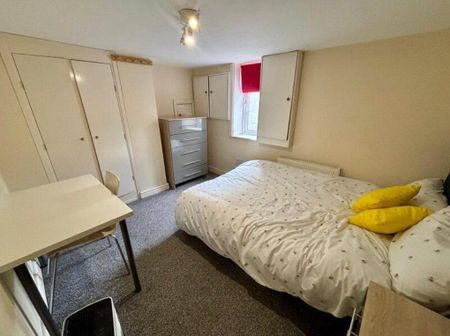 4 bedroom property to rent - Photo 5