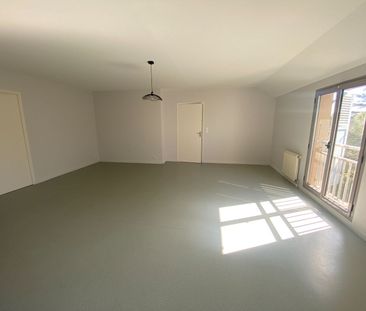 Location Appartement 2 pièces 69m² - Photo 2