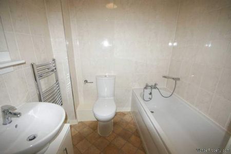 3 bedroom property to rent in Bolton - Photo 5