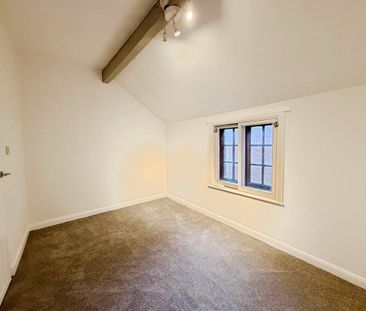 5 bedroom end of terrace house to rent - Photo 4