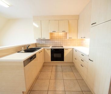 Ruim duplex appartement met terras en garage in centrum Zulte! - Foto 4