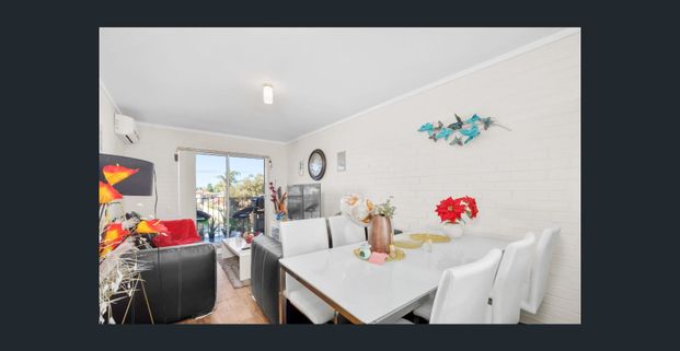 Charming 2-Bedroom, 1-Bathroom Unit for Rent - Photo 1