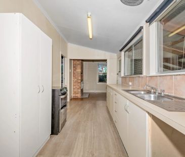 3 Bedroom House plus a study/sunroom - Photo 6