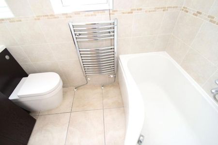 2 bedroom maisonette to rent - Photo 5