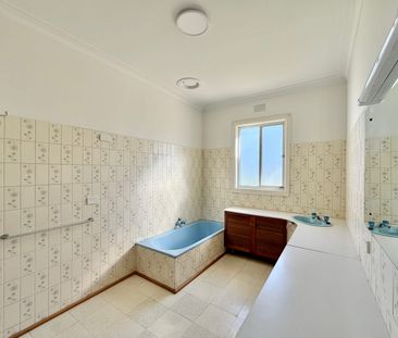 Charming Family Home in Quiet Herne Hill Pocket - Photo 6