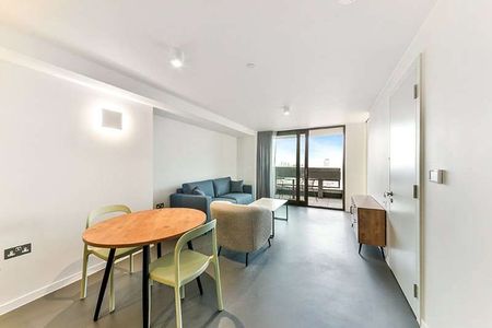 Brand new 1 bedroom 1 bathroom apartment to rent in this highly anticipated renovated development. - Photo 2