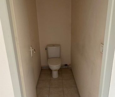 Location Appartement 2 pièces 47m² MONTREVEL EN BRESSE 01340 - Photo 3