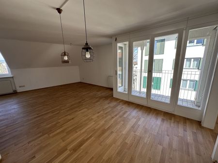 Sehr schöne 2-Zimmer-Dachgeschoss-Wohnung im Zentrum von Dornbirn - Photo 3