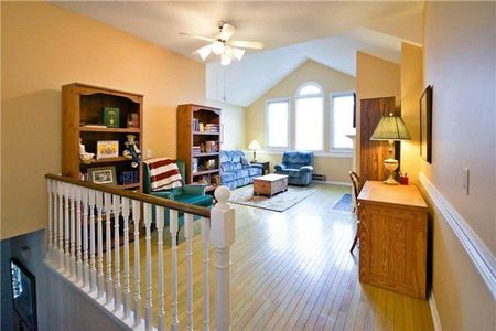 For Lease - 16 Niles Court, Brampton, Ontario - Photo 3