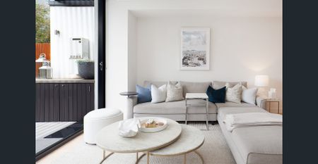 Three bedroom townhouse directly across from Mahon Pool and Maroubra beach - $2,100/week fully furnished, inclusive of bills and WiFI - Photo 5