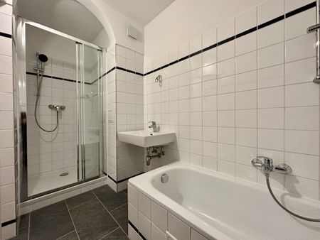 4 Zimmer Wohnung nähe Wasserschloss / TOP Verkehrsanbindung! - Photo 2