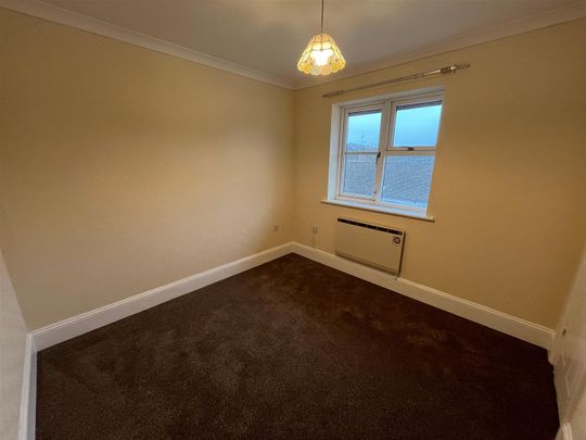 Market Street, Crewkerne - Photo 1