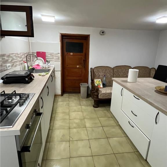 Casa de inchiriat cu 3 camere | Centrul Vechi - Photo 1
