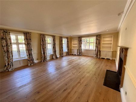 5 bedroom detached house to rent - Photo 2