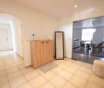 Ruim en verzorgd appartement in het centrum van Zulte! - Photo 1