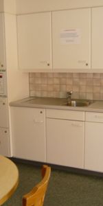 MIETEN OHNE KAUTION - Möbliertes Zimmer in Flughafennähe, NUR MÄNNER - Foto 4