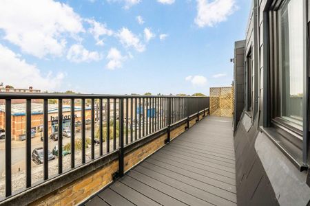 2 bedroom flat to rent - Photo 3