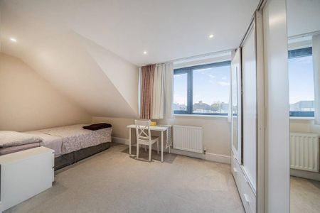 5 bedroom terraced house to rent - Photo 5