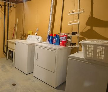 For Lease - 46 Comox Court, London South, Ontario - Photo 1