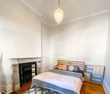 Redfern - Photo 4