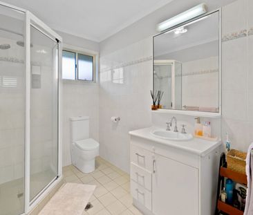 Family Home - Photo 6