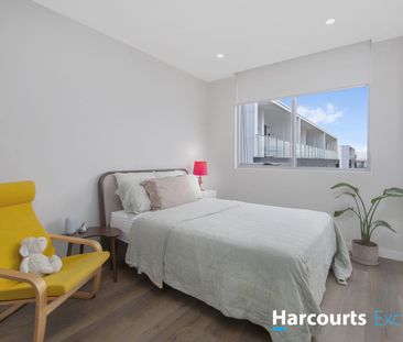 Beautifully Presented Apartment! - Photo 2
