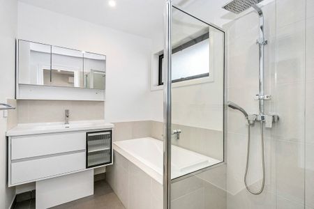 Brand New 2-Bedroom Unit in the Heart of Pascoe Vale - Photo 4