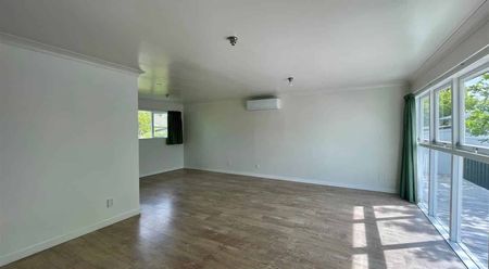 Modern - Low maintenance - 3 bedroom home - Photo 5