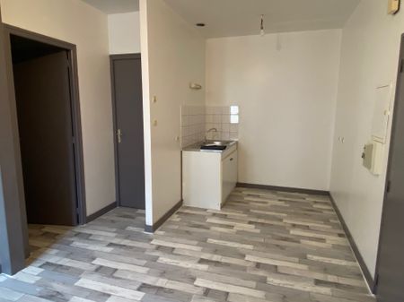 Location Appartement 2 pièces 27m² ST MARS LA JAILLE 44540 - Photo 5