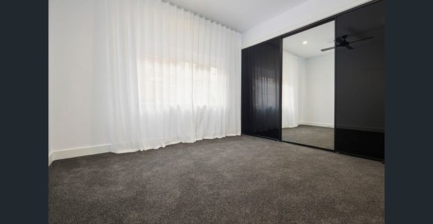 Fully Renovated Deluxe Deco Charm - Photo 1