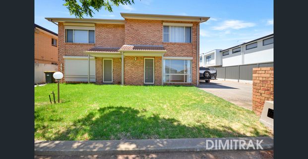 Updated, City Fringe 3 BEDROOM TOWNHOUSE - Photo 1