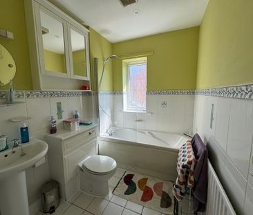 2 bedroom apartment to rent - Photo 2